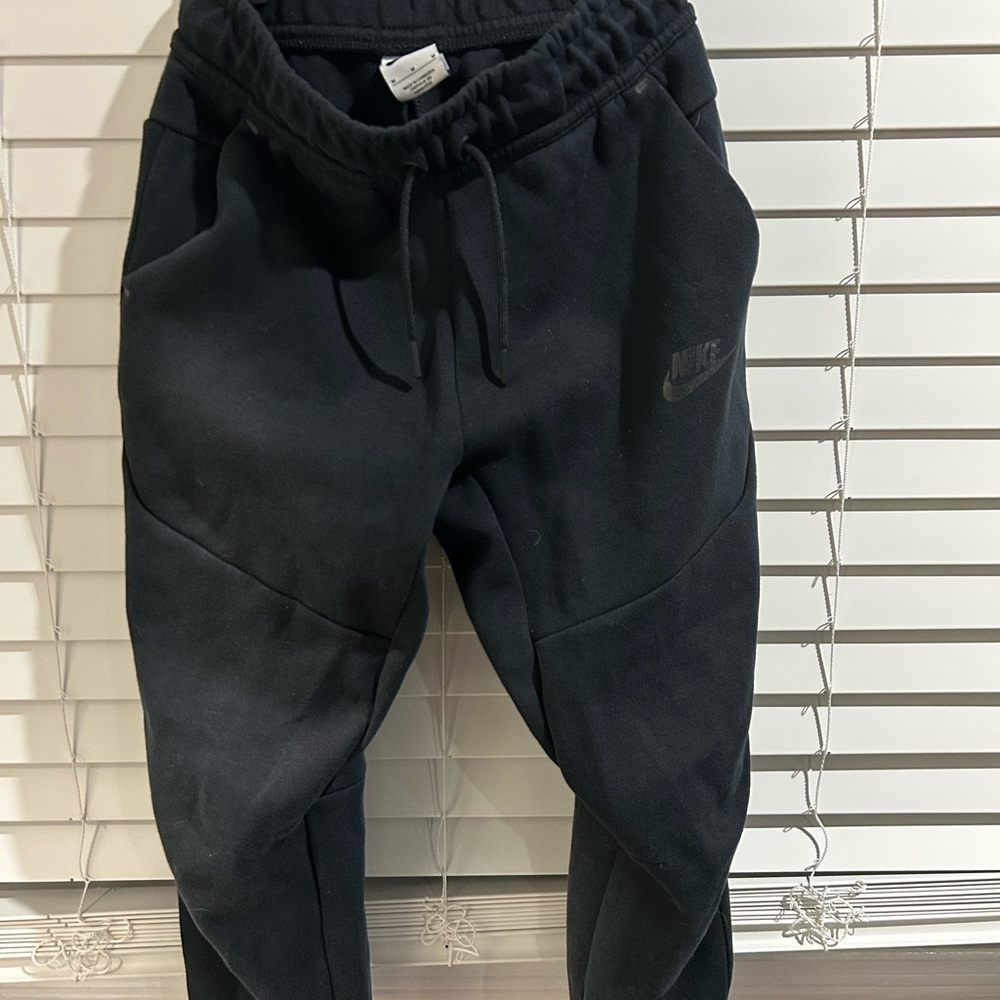 Nike Tech Youth Medium Black Joggers